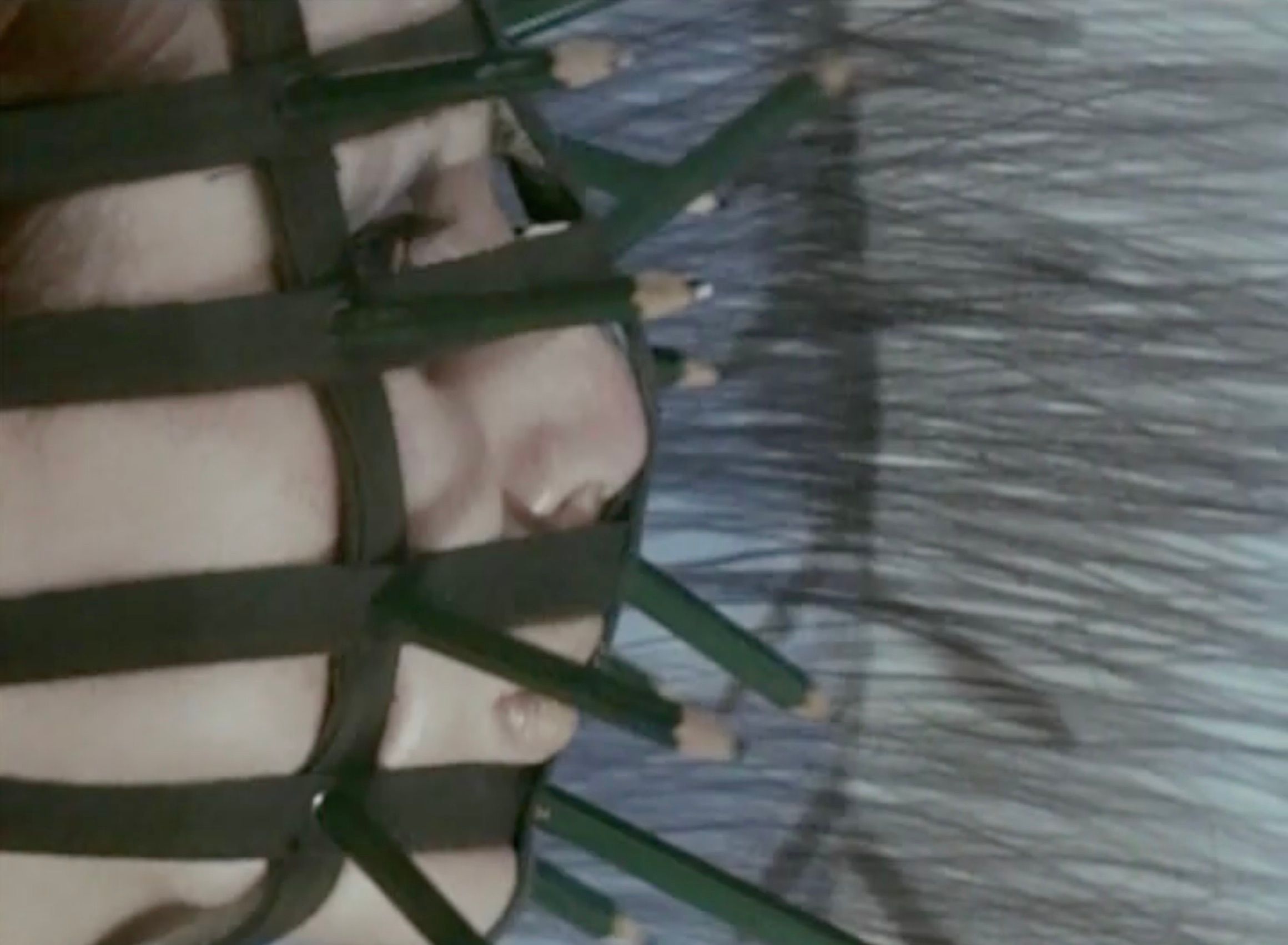 Bleistiftmaske (aus dem Film "Performances II")