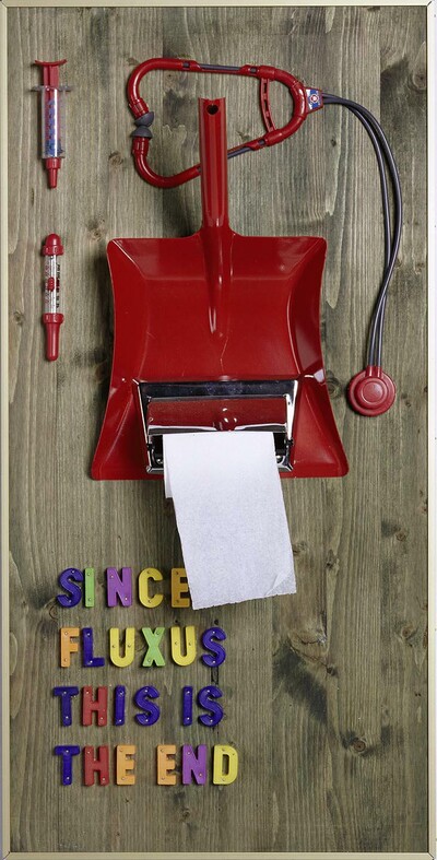 Benjamin (Ben) Patterson,<strong> </strong>International touring edition (aus der Serie “Collected Poems”, No. 35), 7 Holztafeln mit Plastikbuchstaben und Metallobjekten, 1989 – 1994, Foto: ifa, © Benjamin (Ben) Patterson